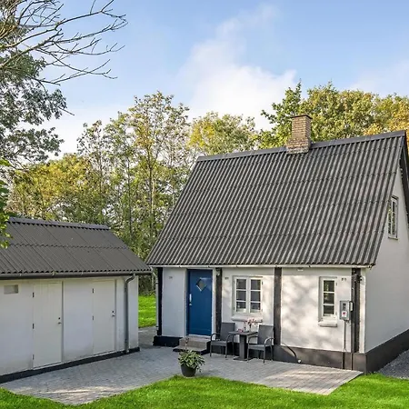 Fodermesterhuset Holiday home Gudhjem